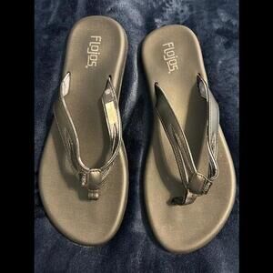 Women's Black Flojo Thong Sandals Sz 10